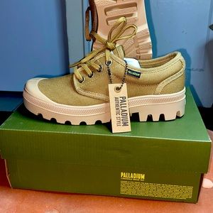 Pallabroussse OX womens size 6.5 olive